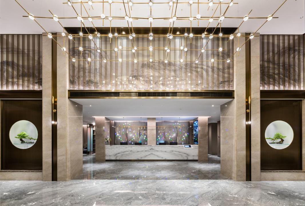 Hotel Crystal Orange Safari Park